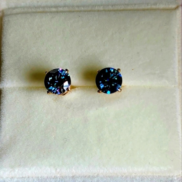 Solid 14k gold 2ct royal blue moissanite earrings - Picture 6 of 10
